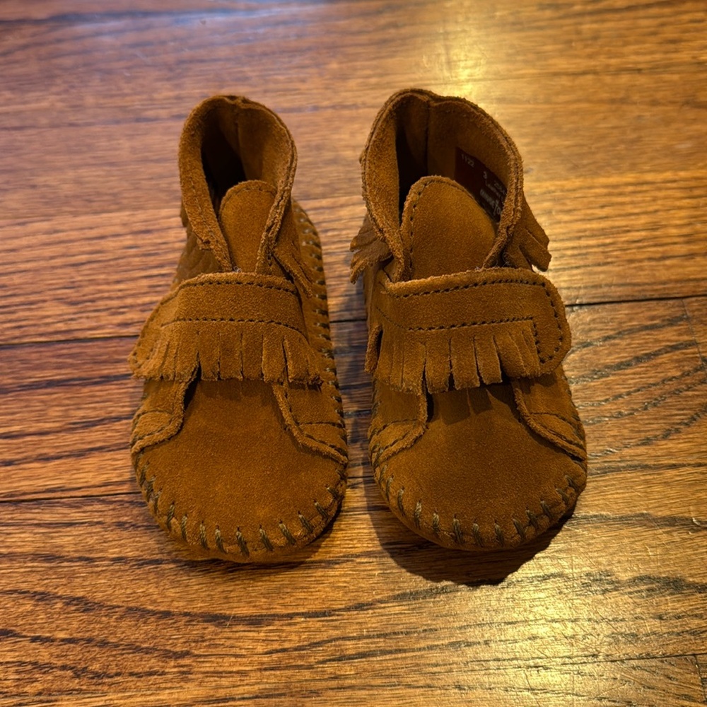 Minnetonka moccasins toddler
